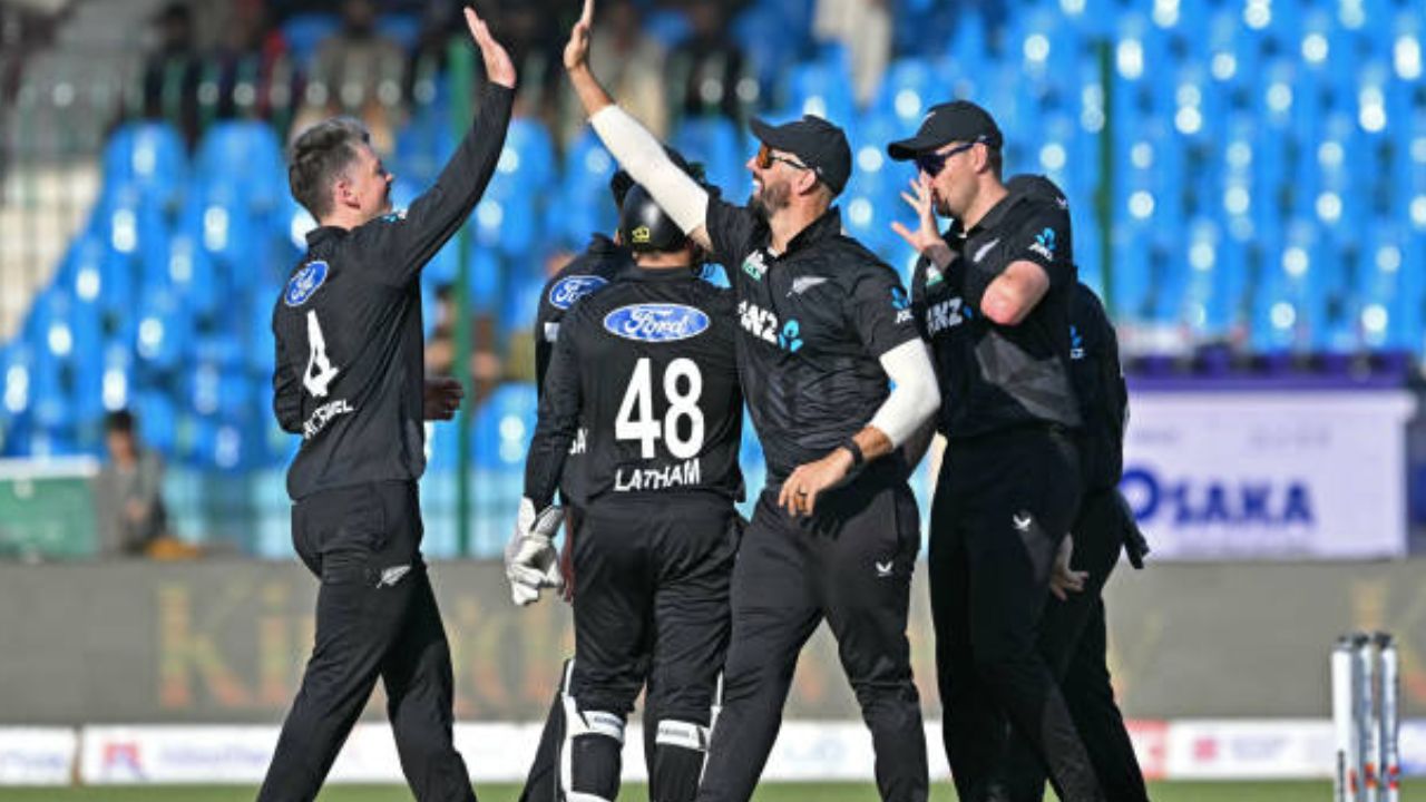 Changes in New Zealand's squad before ICC Champions Trophy another bowler got place in place of Lock...