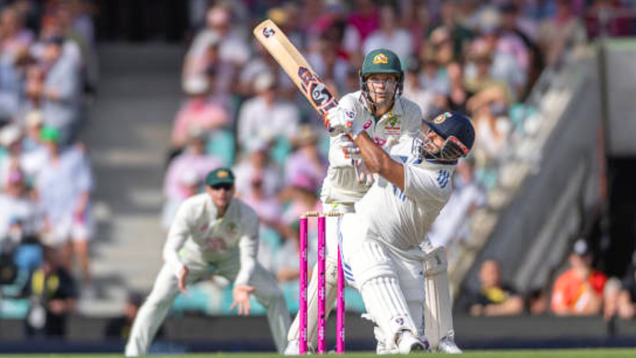 Rishabh Pant blazing fifty brings india back in the sydney test