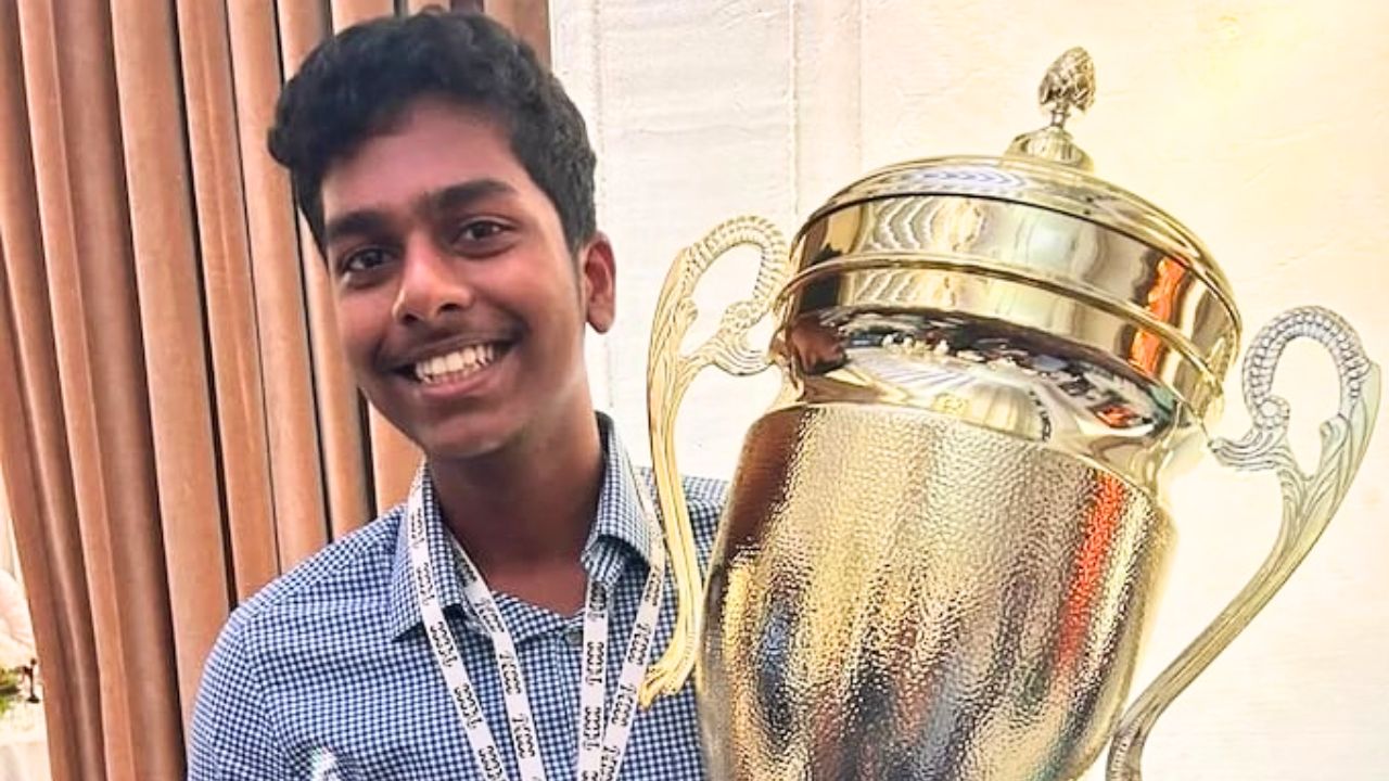 Pranav Venkatesh Wins World Junior Championship In Chess Game