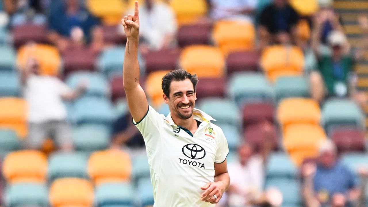 SL vs AUS Mitchell Starc Completed 700 International Wickets